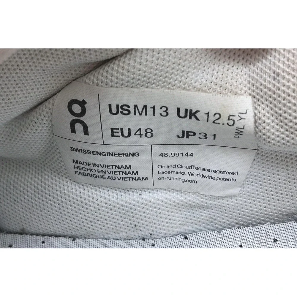On THE ROGER Clubhouse Shoes Mens Size 13 White Leather Tennis Sneakers 48.99144